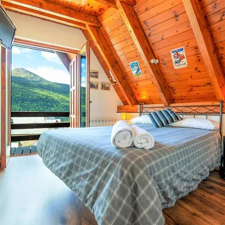 Apartment Aran Montcorbau